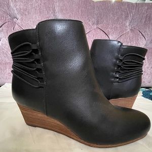 Dr. Scholl's Wedge Bootie